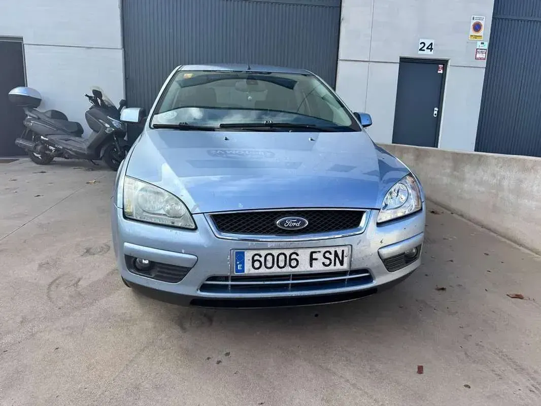 Usado Ford Focus Trend 116 CV (85 kW) 2007 Azul Utilitario