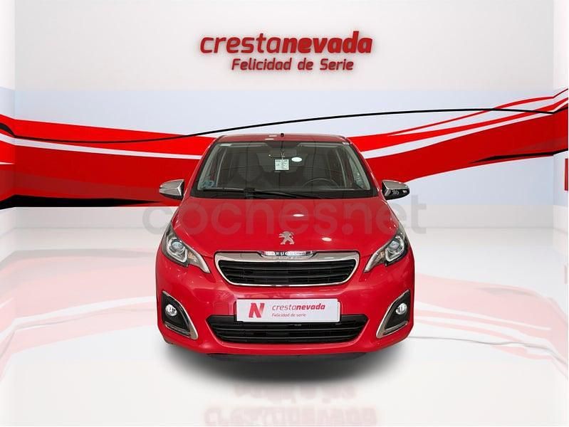 Usado Peugeot 108 Active 72 CV (52 kW) 2021 Rojo Berlina