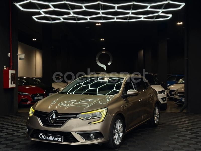 Beige Usado 2017 Renault Mégane IV Zen Berlina | 12.990 € (Precio justo) - Imagen 1/4