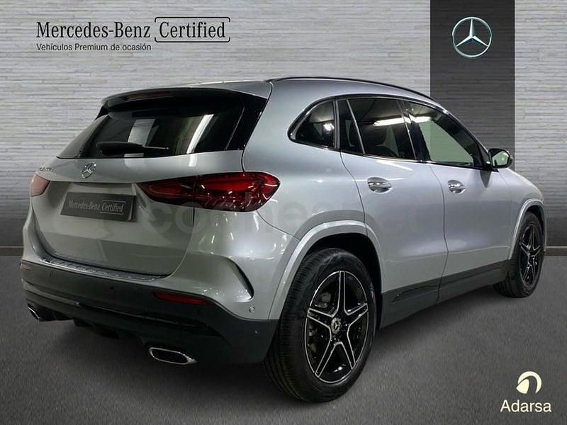 Usado Mercedes GLA200 163 CV (119 kW) 2025 Gris / plata SUV