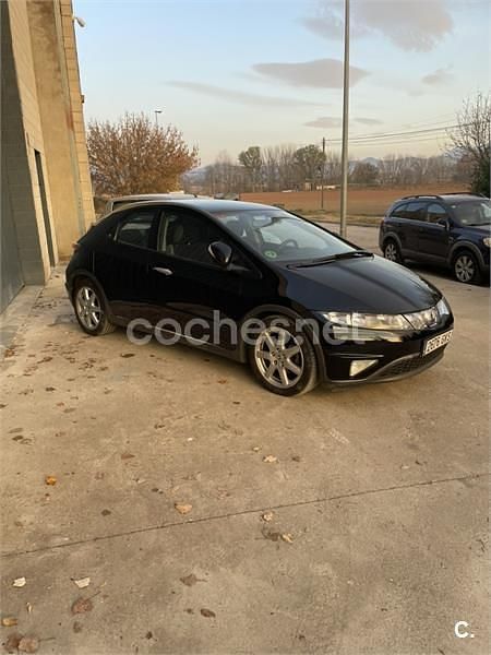 Usado Honda Civic Executive 140 CV (102 kW) 2009 Negro Berlina