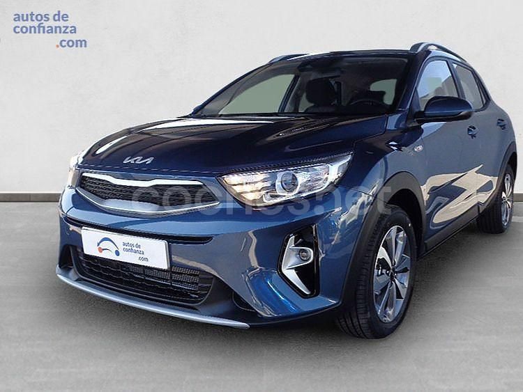 Azul Nuevo 2025 Kia Stonic SUV | 20.900 € (Un poco caro) - Imagen 1/4