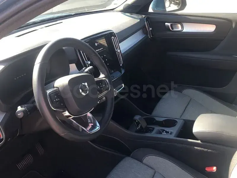 Usado Volvo XC40 Core 163 CV (119 kW) 2023 Azul SUV