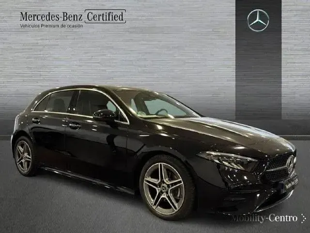Usado Mercedes A200 150 CV (110 kW) 2024 Negro noche Berlina