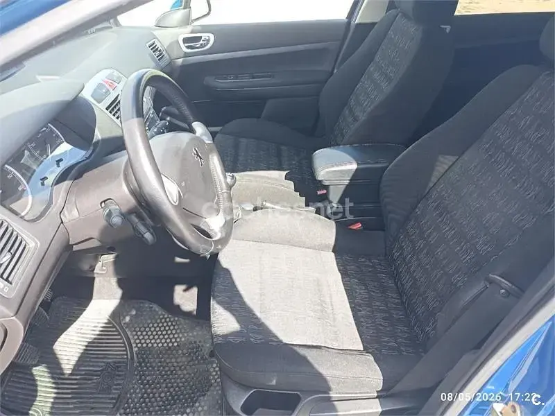 Usado Peugeot 307 110 CV (80 kW) 2002 Azul Berlina