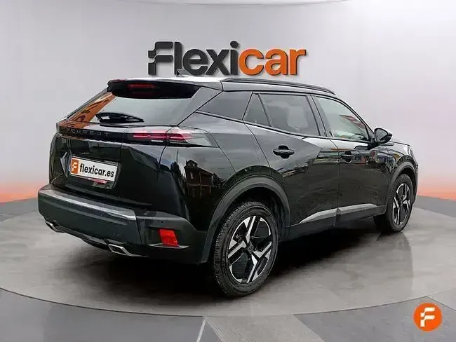 Usado Peugeot 2008 Allure 130 CV (95 kW) 2024 Negro SUV