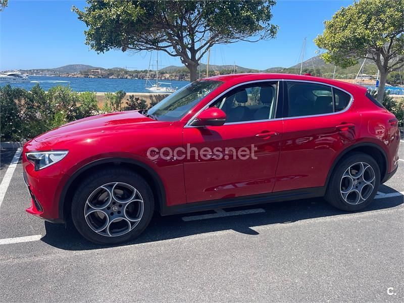 Rojo Usado 2017 Alfa Romeo Stelvio Super SUV | 20.500 € (Precio justo) - Imagen 1/4
