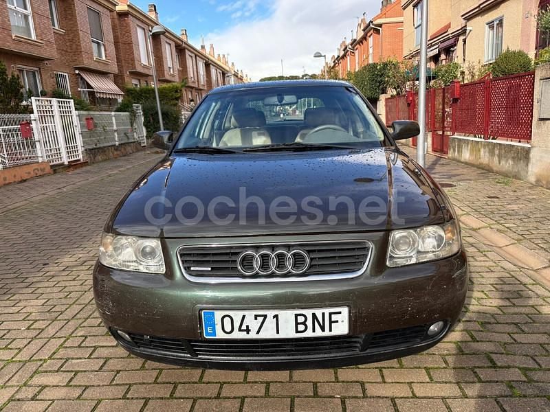 Usado Audi A3 Ambiente 150 CV (110 kW) 2001 Marrón Berlina