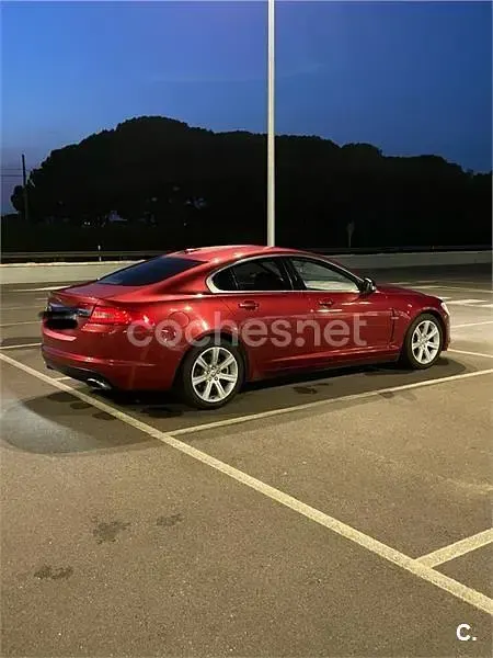 Usado Jaguar XF Luxury 207 CV (152 kW) 2008 Granate Berlina