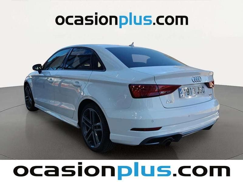 Usado Audi A3 S-Line 116 CV (85 kW) 2016 Blanco Berlina