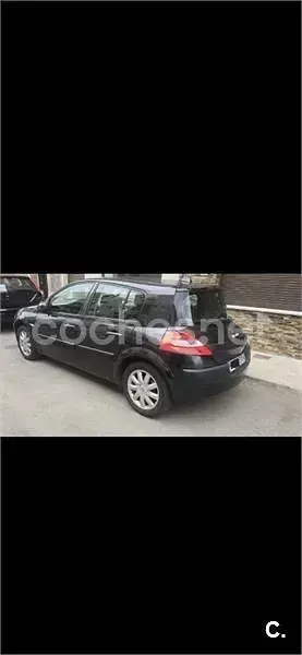 Usado Renault Mégane Dynamique 130 CV (95 kW) 2006 Negro Berlina