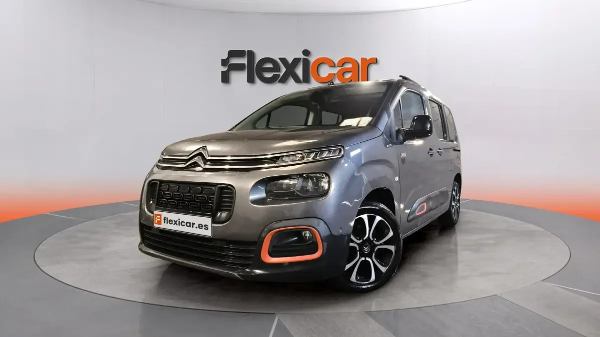 Usado Citroën Berlingo Shine 131 CV (96 kW) 2020 Gris Monovolumen
