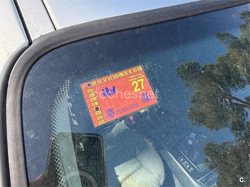 Usado BMW 320 150 CV (110 kW) 1999 Gris / plata Berlina