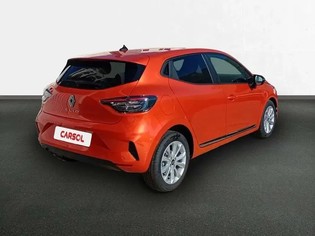 Usado Renault Clio Evolution 91 CV (66 kW) 2024 Naranja Utilitario