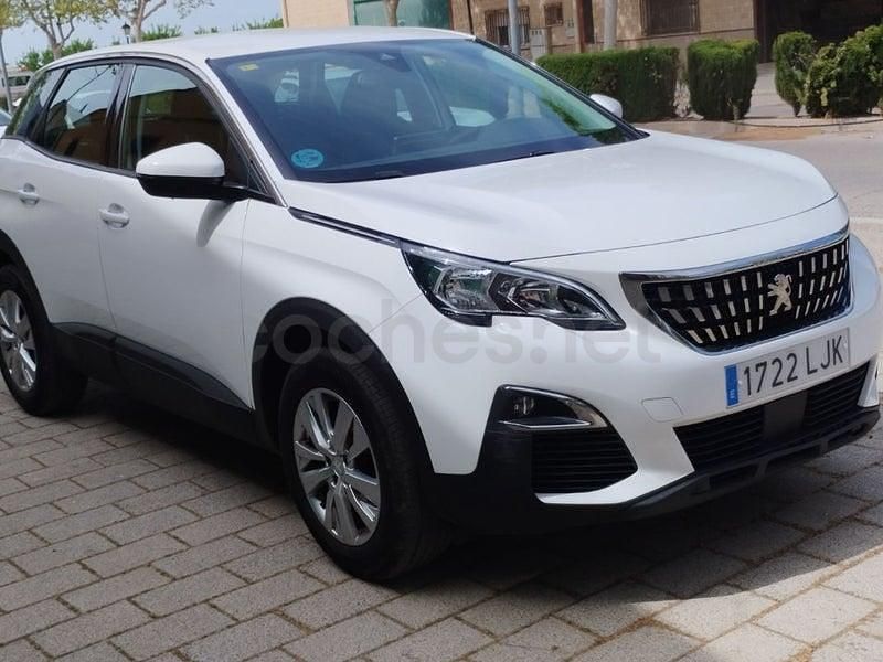 Usado Peugeot 3008 Active 130 CV (95 kW) 2020 Blanco SUV