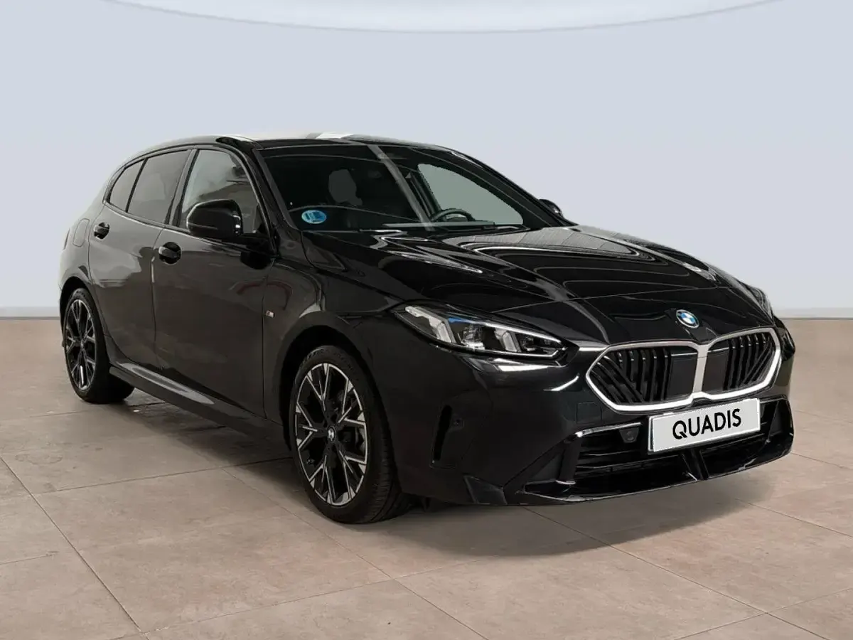 Usado BMW 120 163 CV (119 kW) 2025 Negro Utilitario