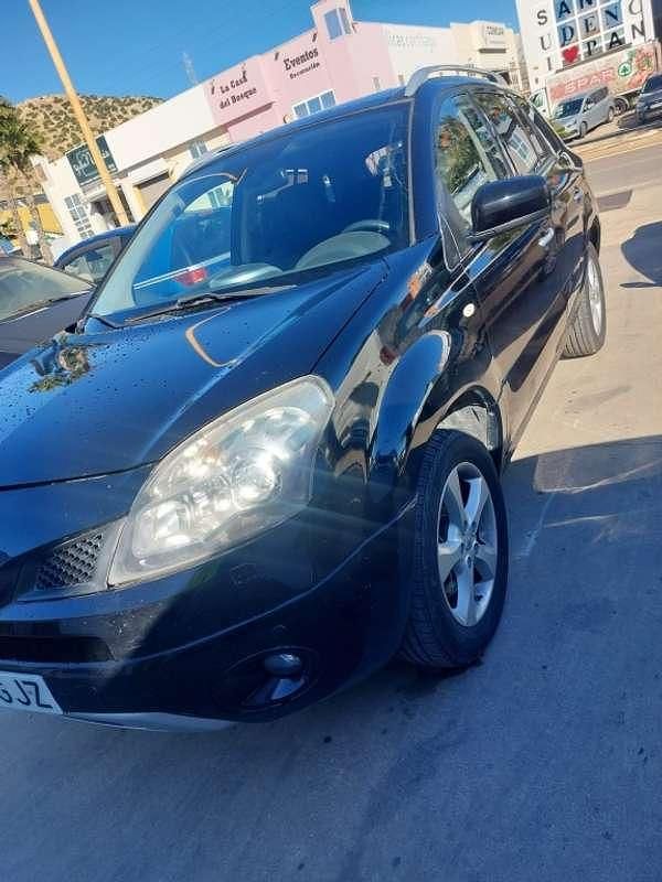 Usado Renault Koleos Dynamique 150 CV (110 kW) 2008 Negro SUV