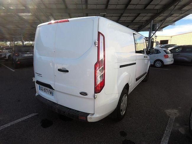 Usado Ford Transit Custom Business Edition 130 CV (95 kW) 2022 Blanco Berlina