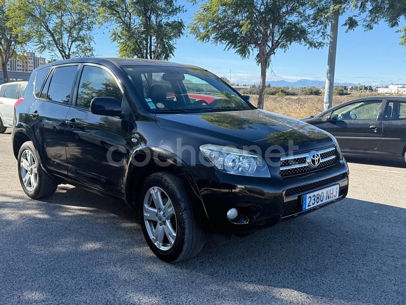 Usado Toyota RAV4 Premium 177 CV (130 kW) 2006 Negro SUV