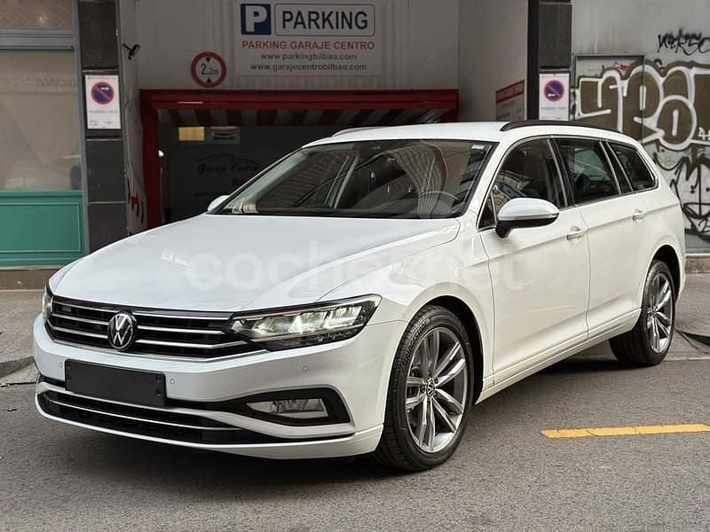 Usado VW Passat Alltrack 200 CV (147 kW) 2021 Blanco Familiar