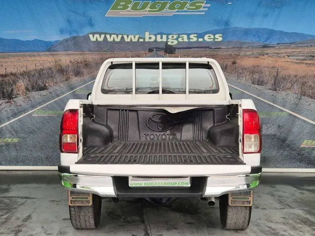 Usado Toyota HiLux 150 CV (110 kW) 2022 Blanco Pickup/Camioneta