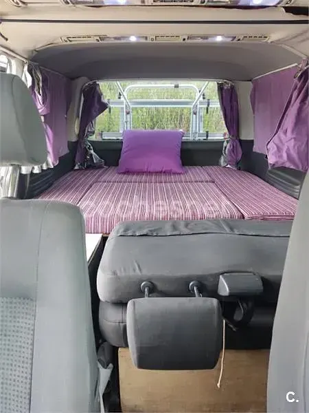 Usado VW Caravelle 130 CV (95 kW) 2007 Gris / plata Van