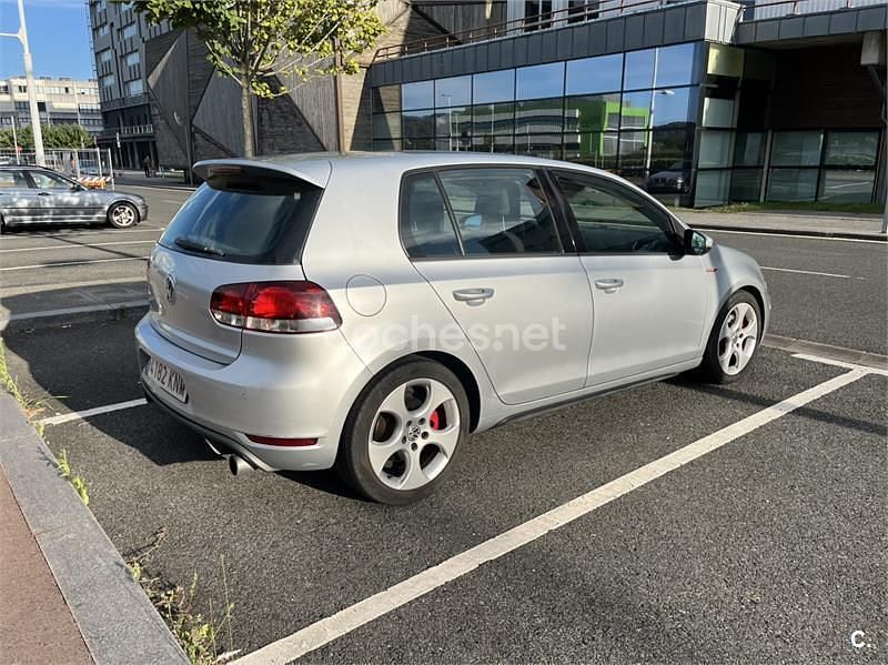 Usado VW Golf VI GTI 210 CV (154 kW) 2009 Gris / plata Utilitario