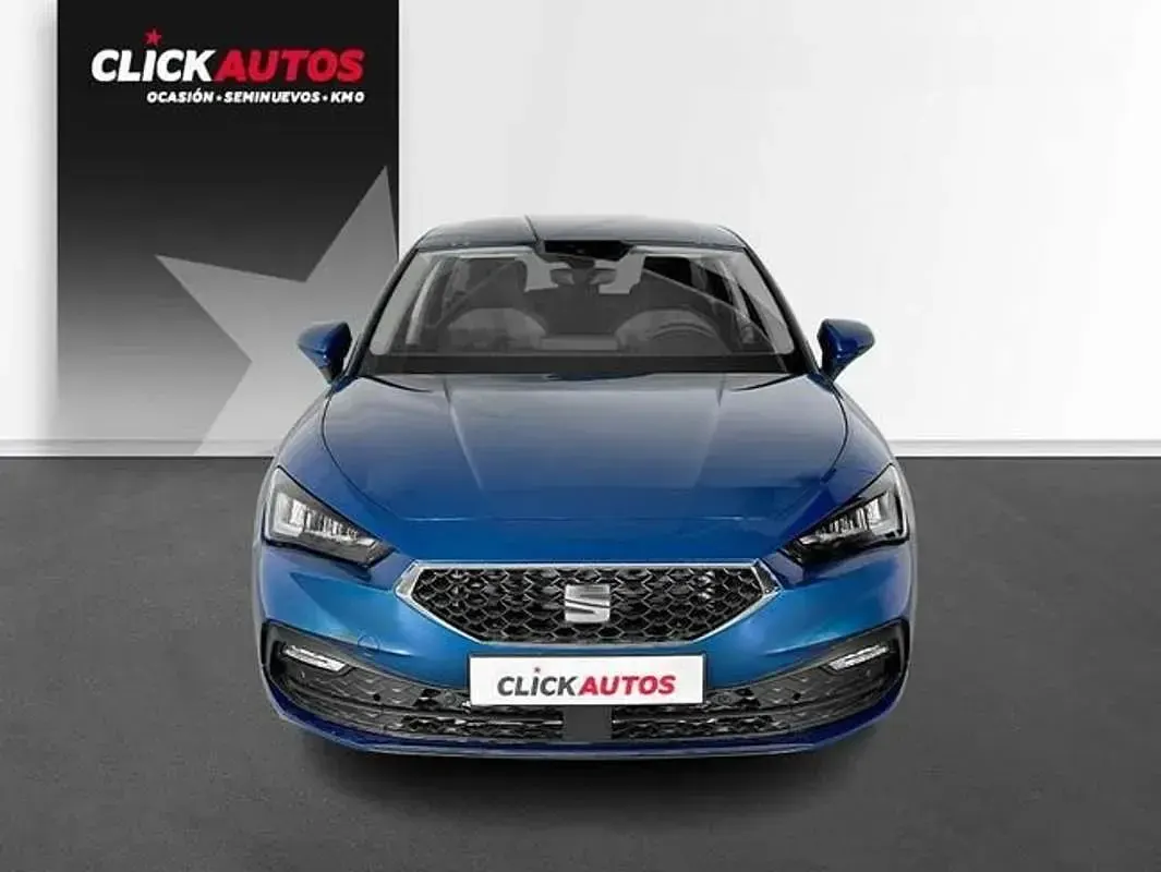 Usado Seat Leon Style 116 CV (85 kW) 2025 Azul Utilitario