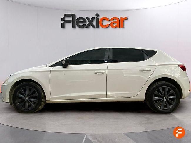Usado Seat Leon Style 110 CV (80 kW) 2018 Blanco
