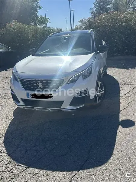 Usado Peugeot 3008 GT-line 130 CV (95 kW) 2019 Beige SUV