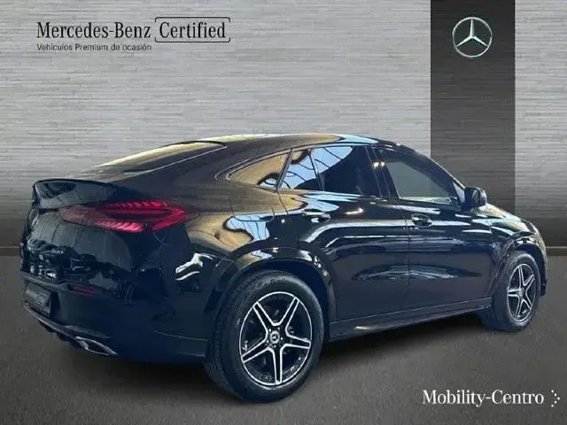 Usado Mercedes GLE300 272 CV (200 kW) 2025 Negro obsidiana SUV