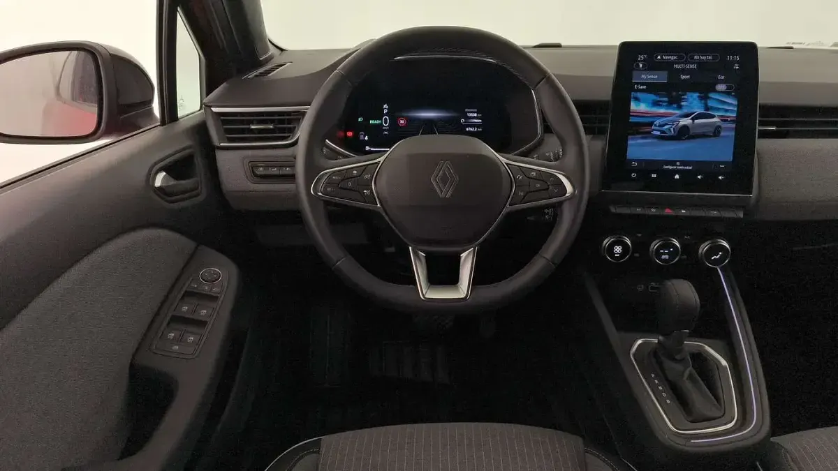 Usado Renault Clio Techno 143 CV (105 kW) 2025 Utilitario