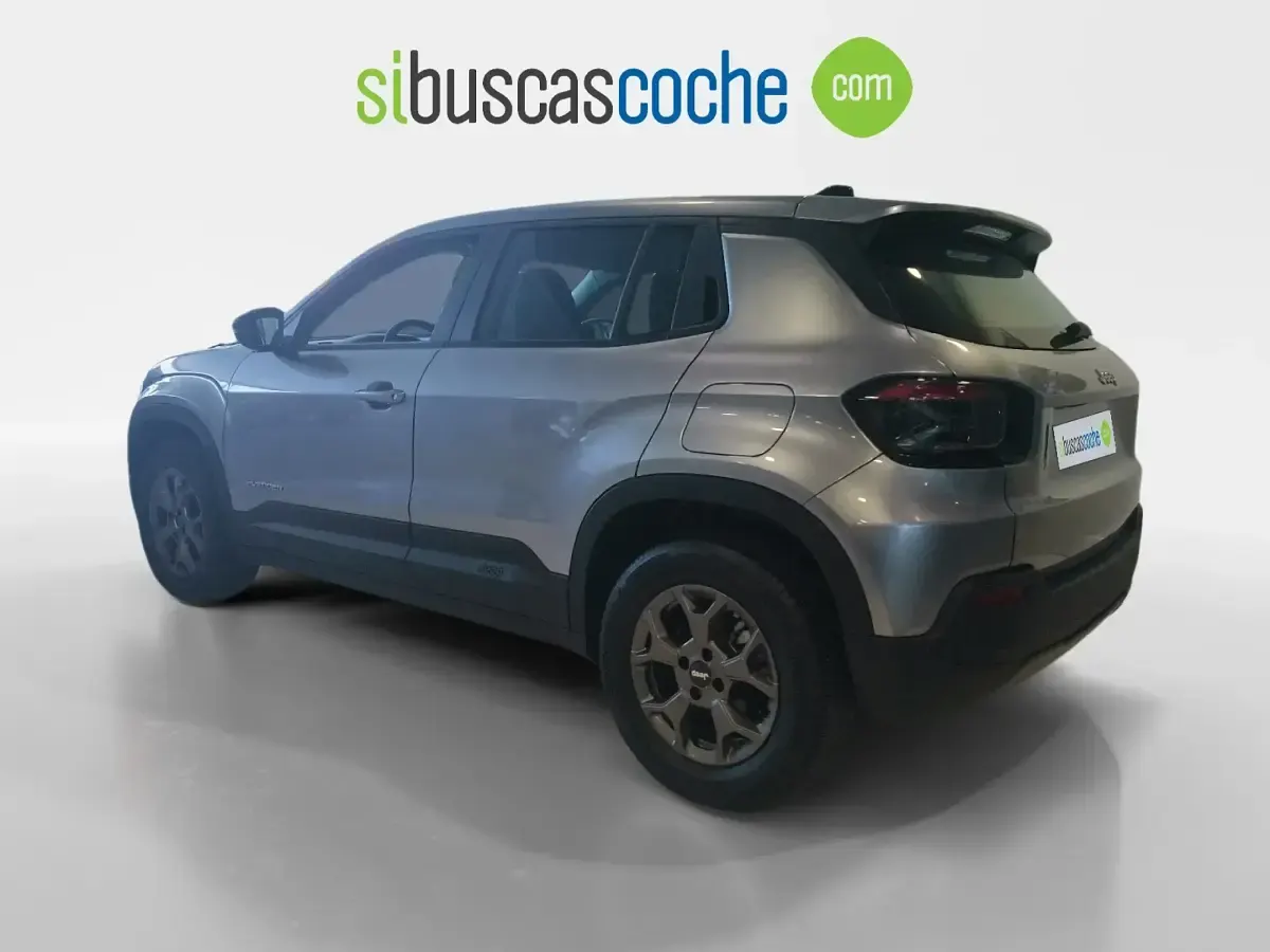 Usado Jeep Avenger Longitude 100 CV (73 kW) 2023 Gris/plata SUV
