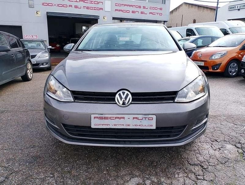 Usado VW Golf VII Edition 105 CV (77 kW) 2014 Gris Utilitario