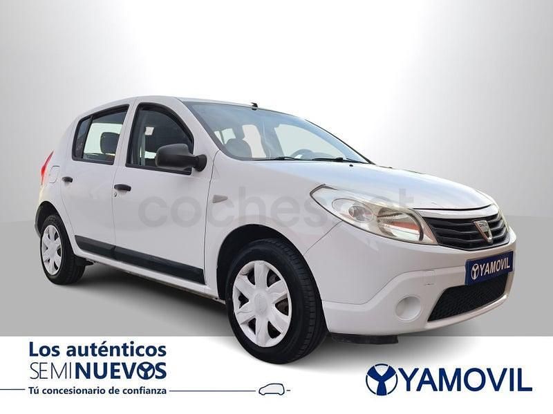 Usado Dacia Sandero Ambiance 75 CV (55 kW) 2012 Blanco Utilitario