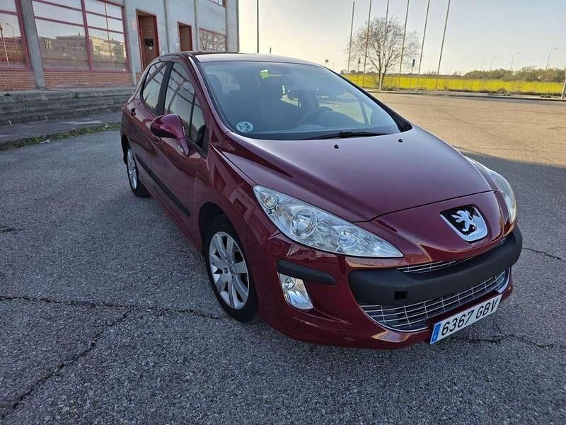 Usado Peugeot 308 109 CV (80 kW) 2008 Rojo Utilitario