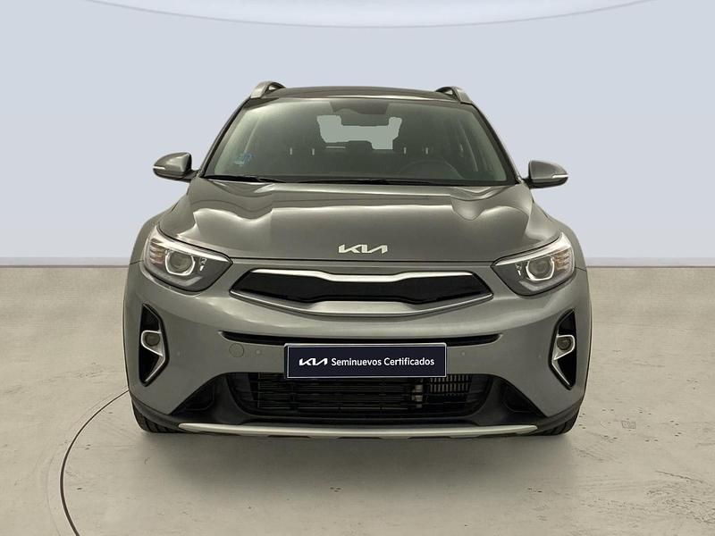Usado Kia Stonic 100 CV (73 kW) 2025 Gris SUV