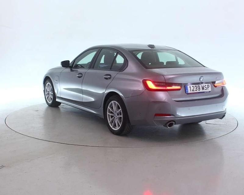 Usado BMW 320e 204 CV (150 kW) 2024 Gris Berlina