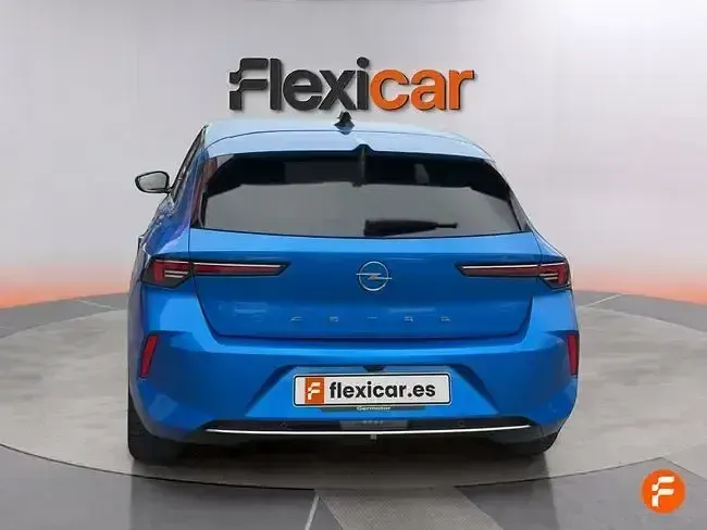 Usado Opel Astra Elegance 130 CV (95 kW) 2022 Azul Utilitario