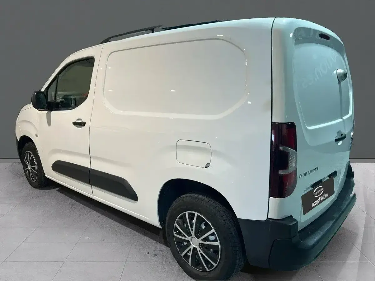 Usado Citroën Berlingo 76 CV (55 kW) 2020 Blanco Monovolumen