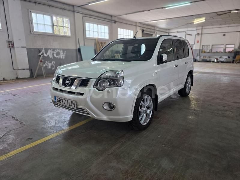Blanco Usado 2012 Nissan X-Trail SE SUV | 5990 € (Precio justo) - Imagen 1/4