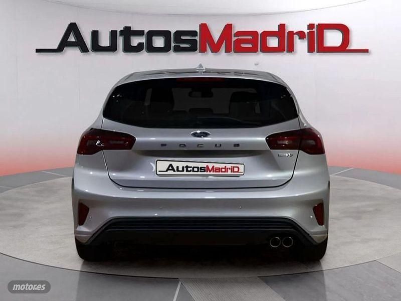 Usado Ford Focus ST-Line 125 CV (91 kW) 2023 Gris / plata Berlina
