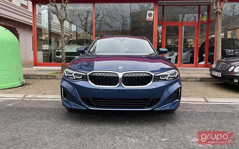 Usado BMW 320 190 CV (139 kW) 2022 Azul Familiar