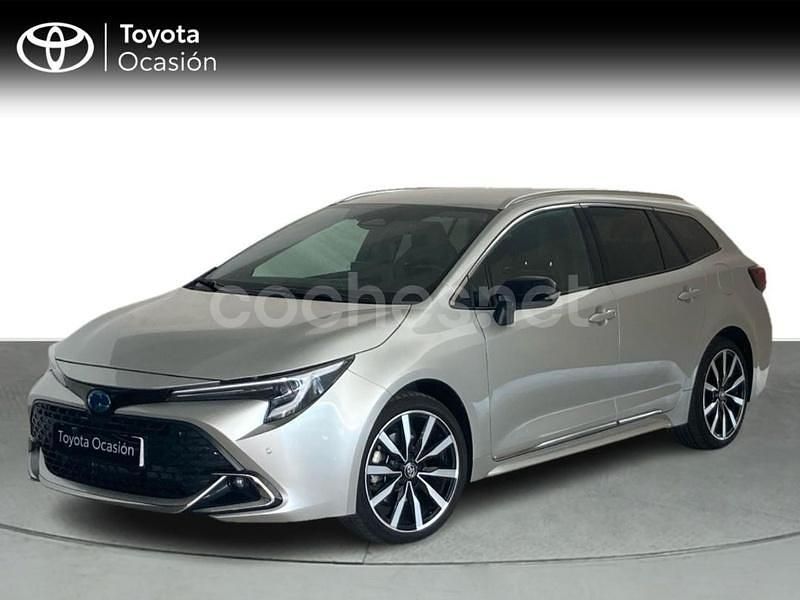 Gris / plata Usado 2025 Toyota Corolla Edition Familiar | 33.900 € - Imagen 1/4