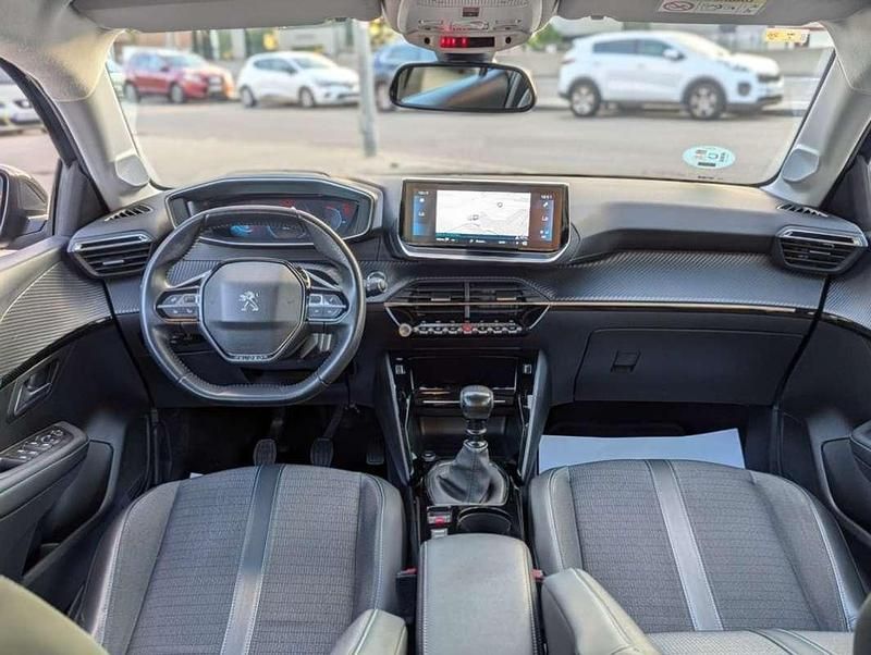 Usado Peugeot 208 Allure 102 CV (75 kW) 2020 Gris Utilitario