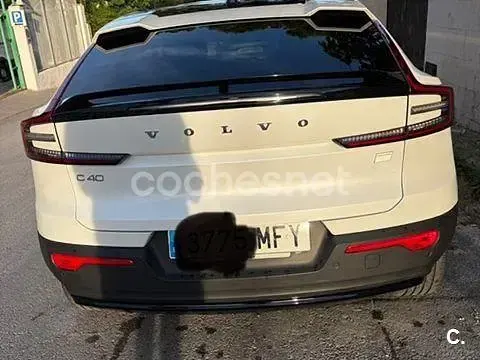 Usado Volvo C40 Ultimate 169 kW (231 CV) 2023 Eléctrico SUV