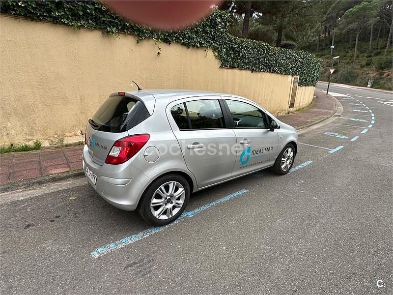 Usado Opel Corsa 85 CV (62 kW) 2012 Gris / plata Utilitario