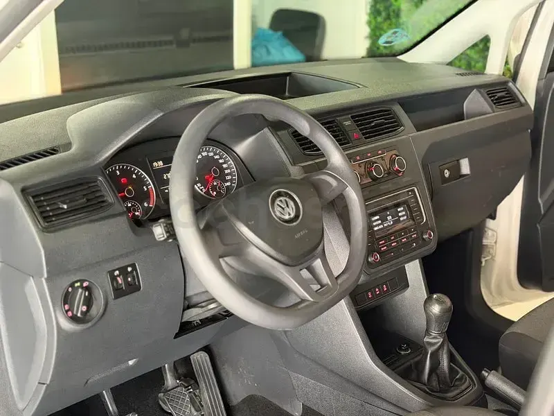 Usado VW Caddy Edition 102 CV (75 kW) 2019 Blanco Monovolumen