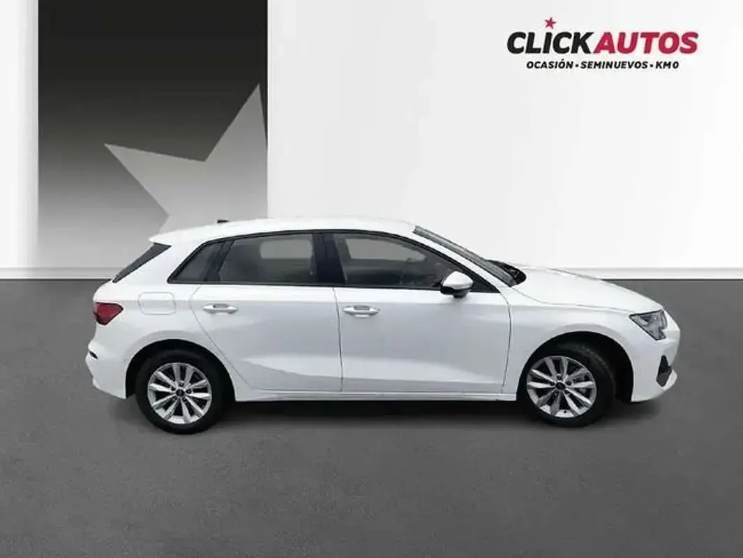 Usado Audi A3 Sportback S-Line 116 CV (85 kW) 2025 Blanco Utilitario