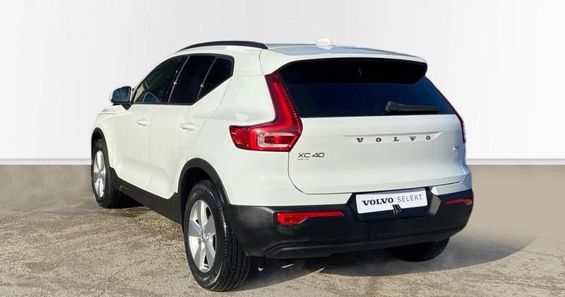 Usado Volvo XC40 Momentum 129 CV (94 kW) 2022 SUV